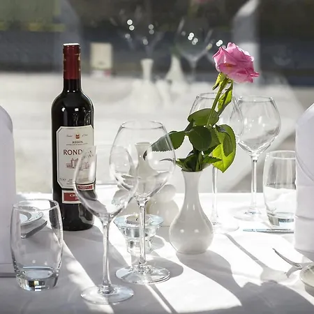 Hotell Hylands Burren 3*