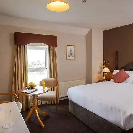 Hylands Burren ホテル 3*