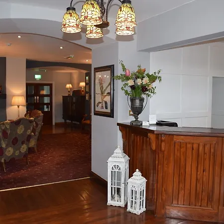 Hylands Burren Hotel