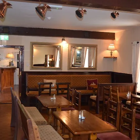 Hylands Burren Hotel 3*