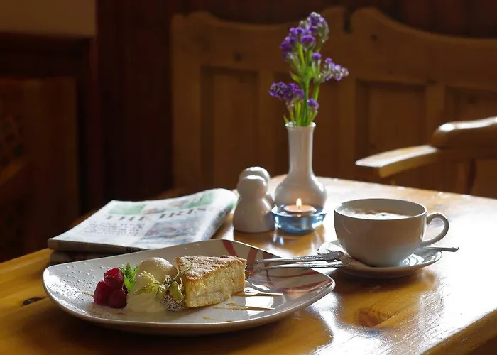 Hylands Burren Otel 3*